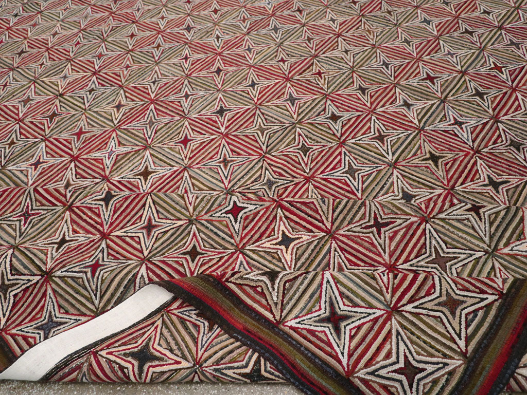 Modern Ecuadorian Hooked Rug in the American Style, No.33322 - Gss