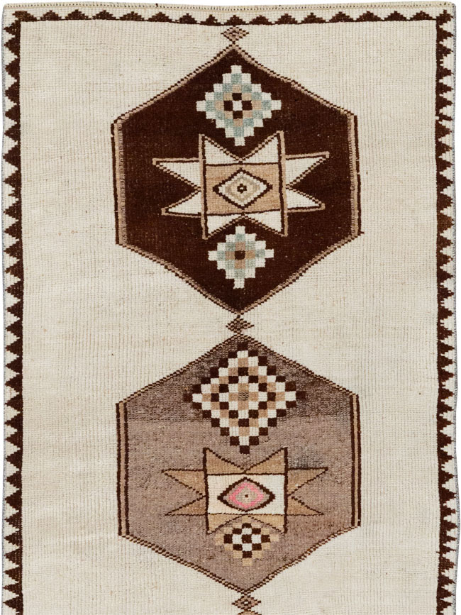 Vintage Turkish Anatolian Runner, No.33373 - Gss