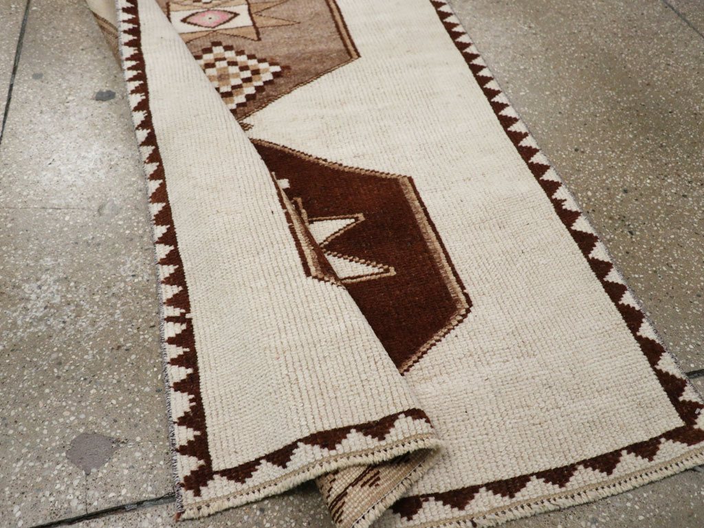 Vintage Turkish Anatolian Runner, No.33373 - Gss