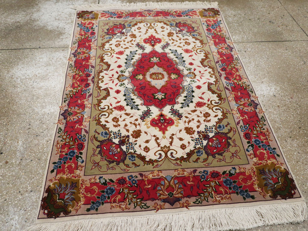 Modern Persian Tabriz Throw Rug, No.33376 - Gss