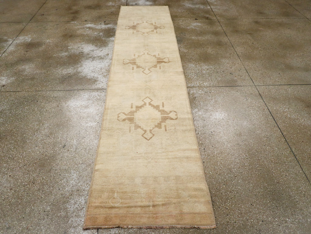 Vintage Turkish Anatolian Runner, No.33385 - Gss