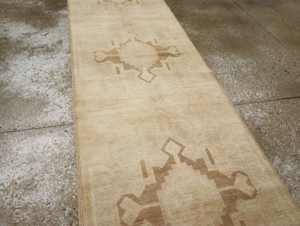 Vintage Turkish Anatolian Runner, No.33385 - Gss