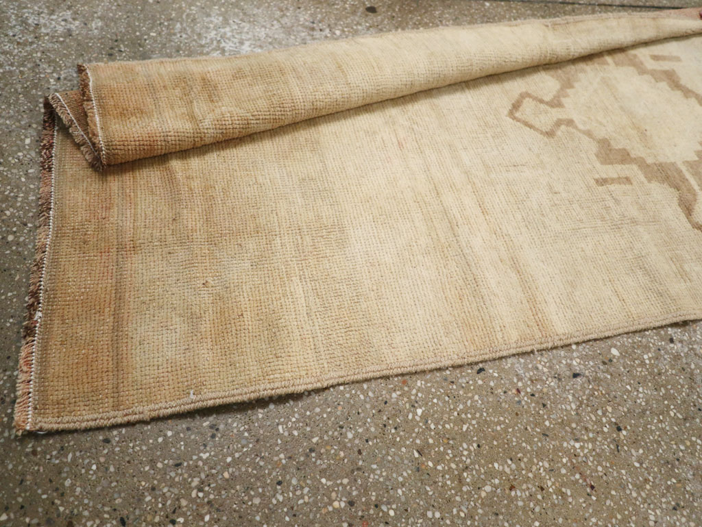 Vintage Turkish Anatolian Runner, No.33385 - Gss