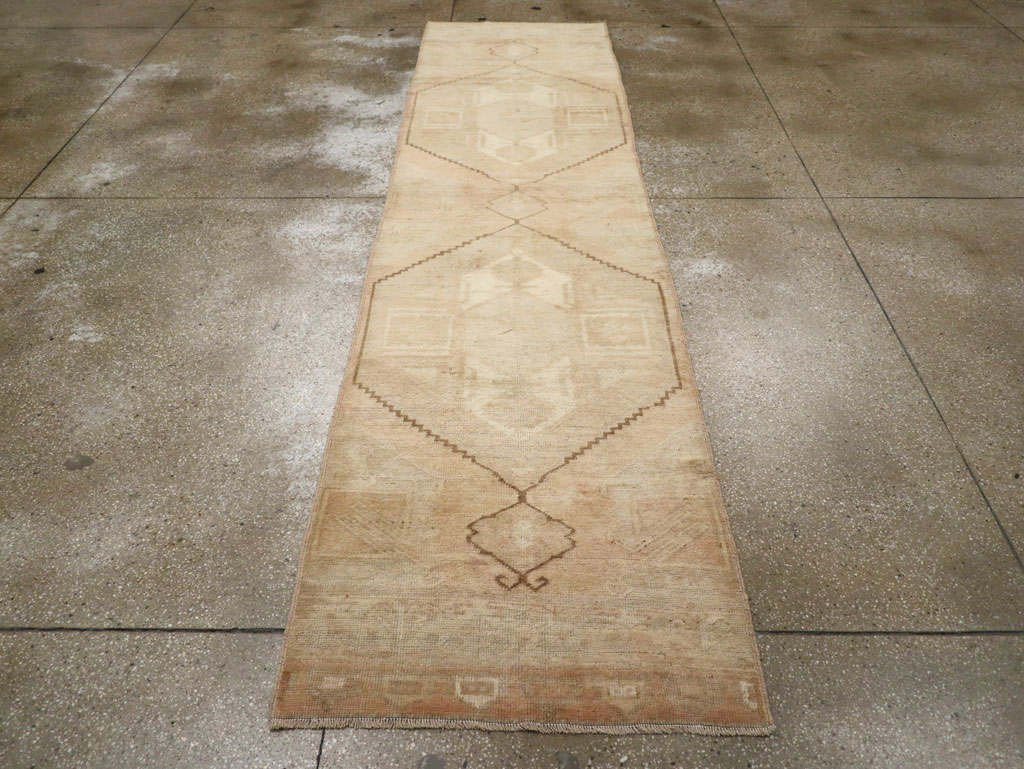 Vintage Turkish Anatolian Runner, No.33386 - Gss