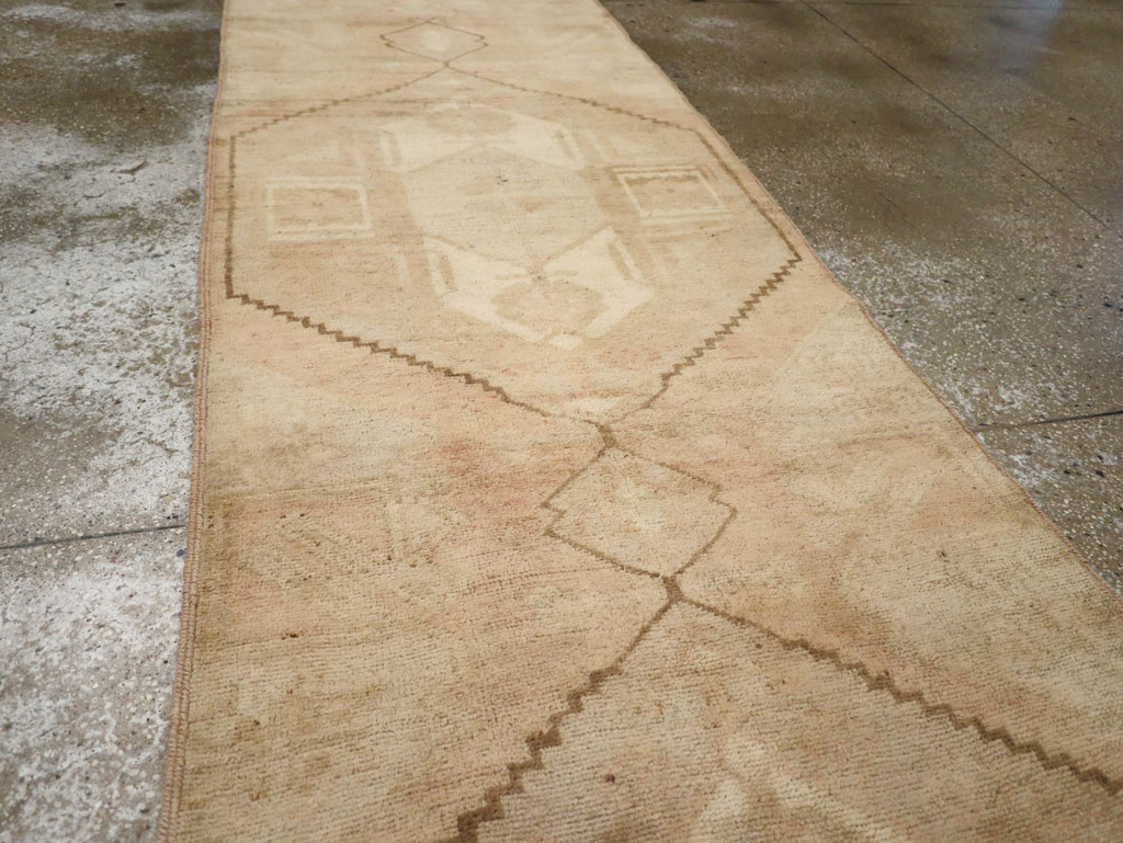 Vintage Turkish Anatolian Runner, No.33386 - Gss