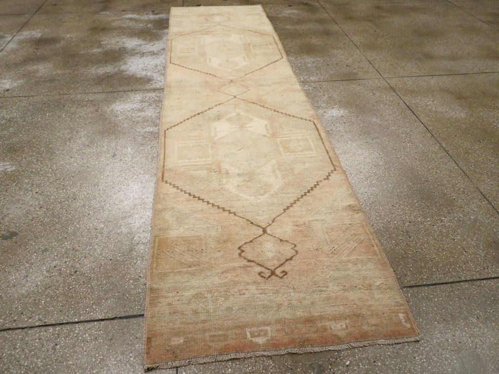 Vintage Turkish Anatolian Runner, No.33386 - Gss