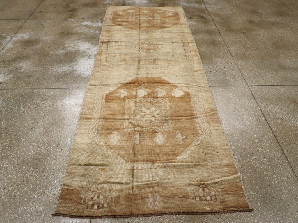Vintage Turkish Anatolian Wide Gallery Runner, No.33387 - Gss