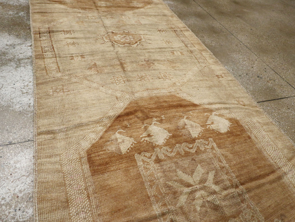 Vintage Turkish Anatolian Wide Gallery Runner, No.33387 - Gss