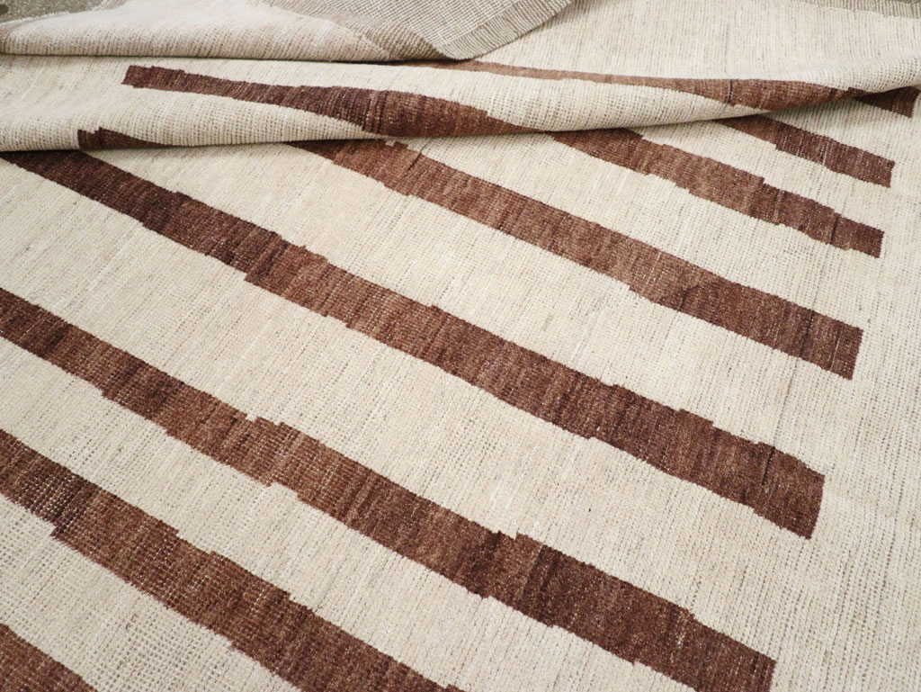 Modern Moroccan Room Size Carpet, No.33418 - Gss