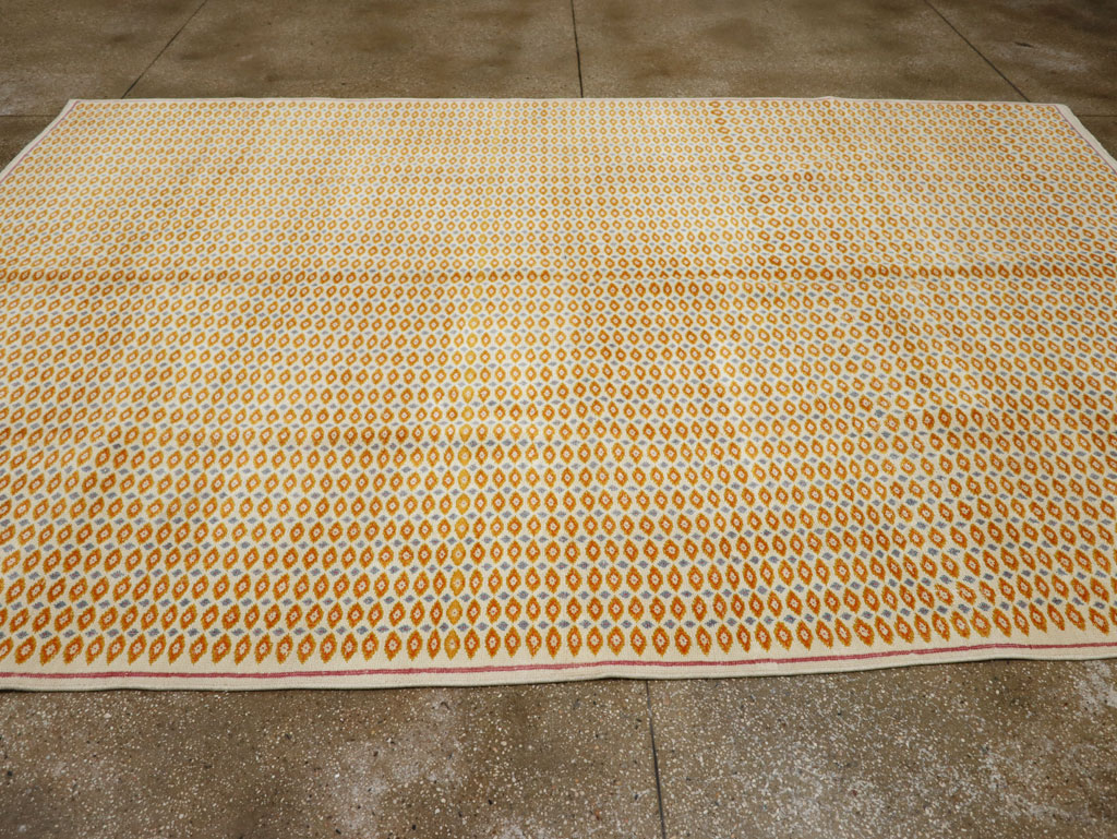 Vintage Persian Kashan Room Size Carpet, No.33419 - Gss
