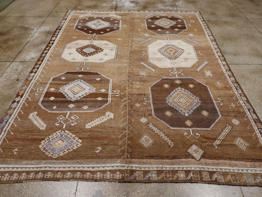 Vintage Turkish Anatolian Room Size Carpet, No.33422 - Gss