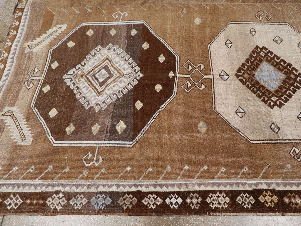 Vintage Turkish Anatolian Room Size Carpet, No.33422 - Gss