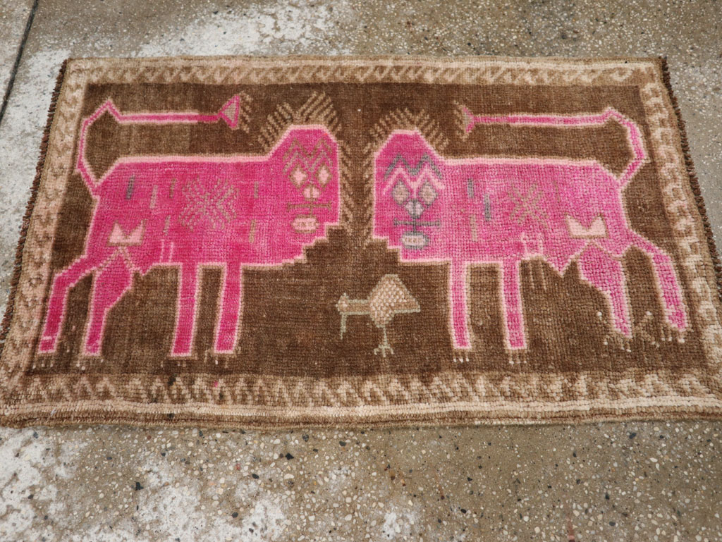 Vintage Turkish Anatolian Pictorial Rug, No.33431 - Gss
