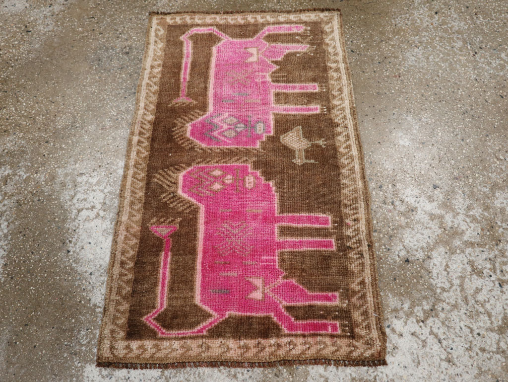 Vintage Turkish Anatolian Pictorial Rug, No.33431 - Gss