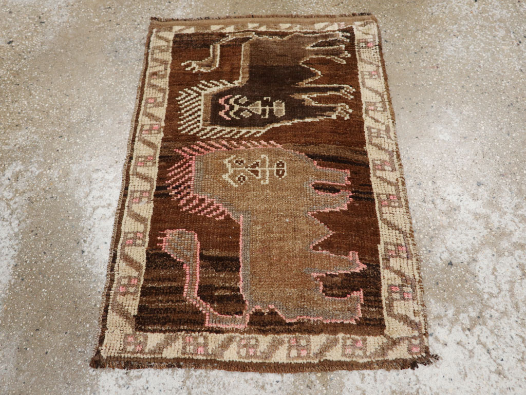 Vintage Turkish Anatolian Pictorial Rug, No.33432 - Gss