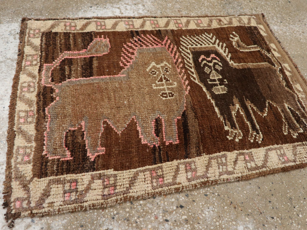 Vintage Turkish Anatolian Pictorial Rug, No.33432 - Gss