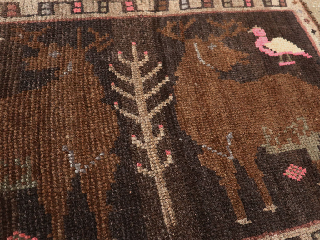 Vintage Turkish Anatolian Pictorial Rug, No.33433 - Gss