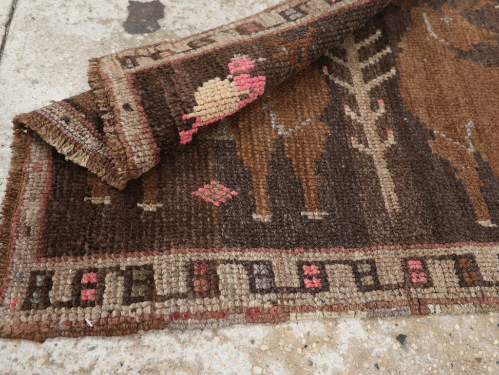 Vintage Turkish Anatolian Pictorial Rug, No.33433 - Gss