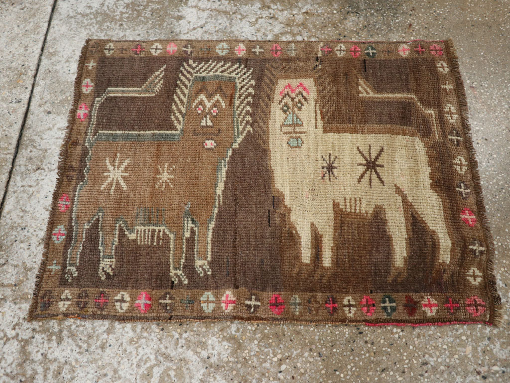 Vintage Turkish Anatolian Pictorial Rug, No.33434 - Gss