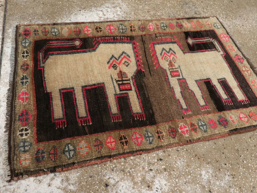 Vintage Turkish Anatolian Pictorial Rug, No.33435 - Gss