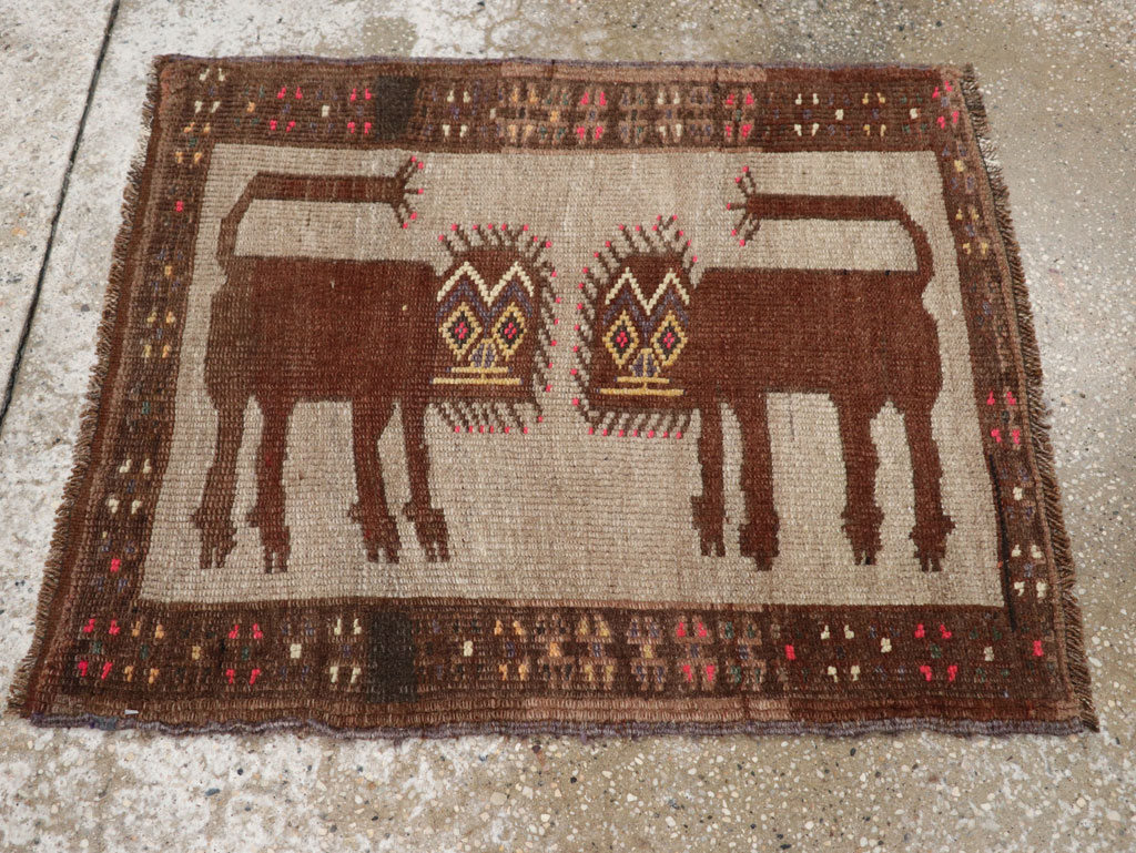 Vintage Turkish Anatolian Pictorial Rug, No.33439 - Gss