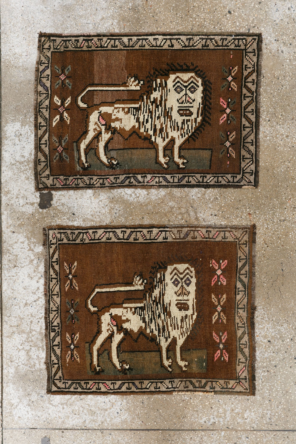 Vintage Turkish Anatolian Pictorial Rug (Pair: 1 of 2), No.33441 - Gss