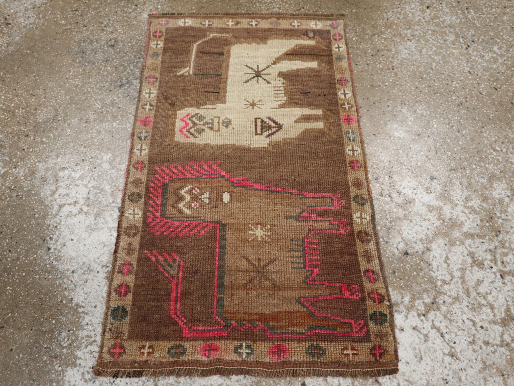 Vintage Turkish Anatolian Pictorial Rug, No.33442 - Gss