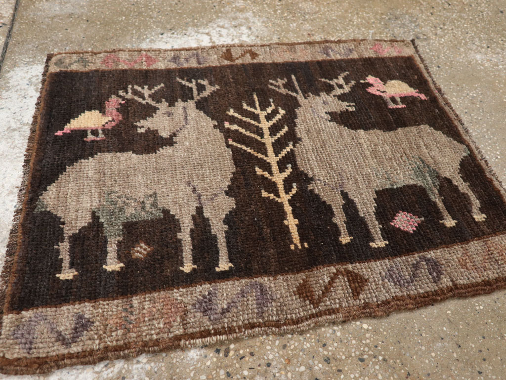 Vintage Turkish Anatolian Pictorial Rug, No.33451 - Gss