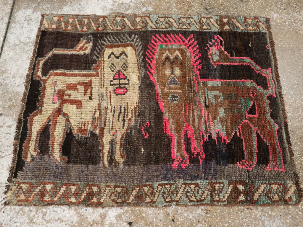 Vintage Turkish Anatolian Pictorial Rug, No.33452 - Gss