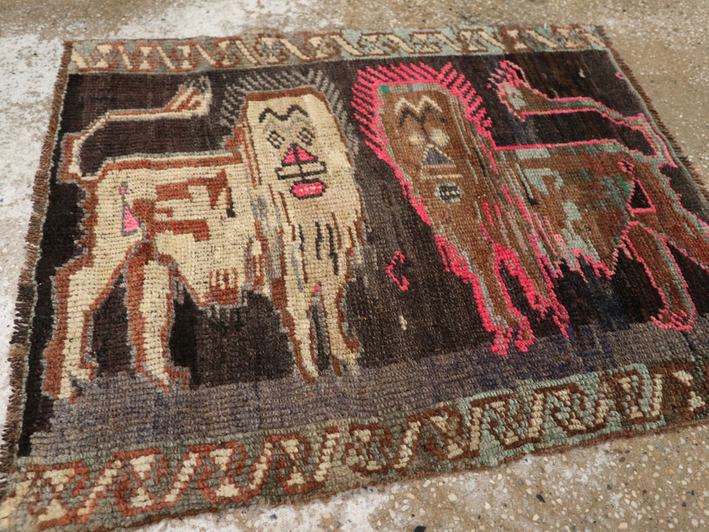 Vintage Turkish Anatolian Pictorial Rug, No.33452 - Gss