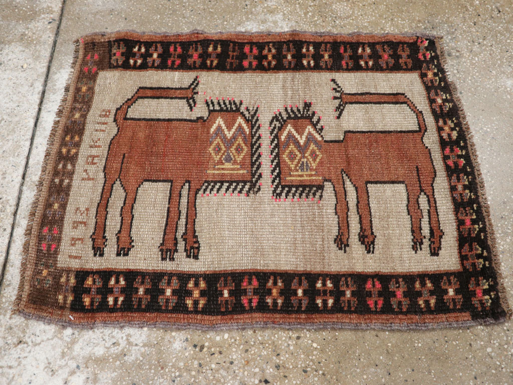 Vintage Turkish Anatolian Pictorial Rug, No.33453 - Gss
