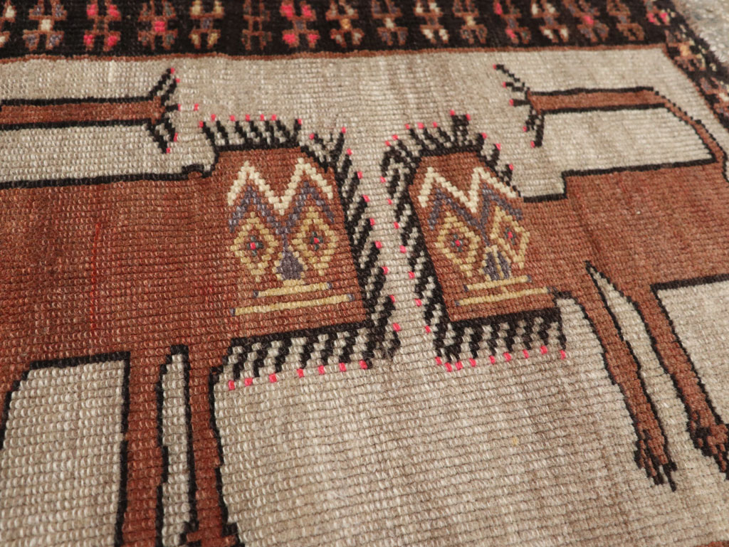 Vintage Turkish Anatolian Pictorial Rug, No.33453 - Gss