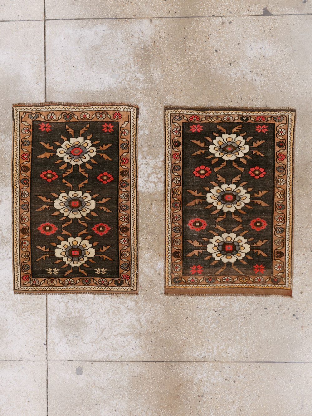Vintage Turkish Anatolian Throw Rug  (Pair: 2 of 2), No.33455 - Gss
