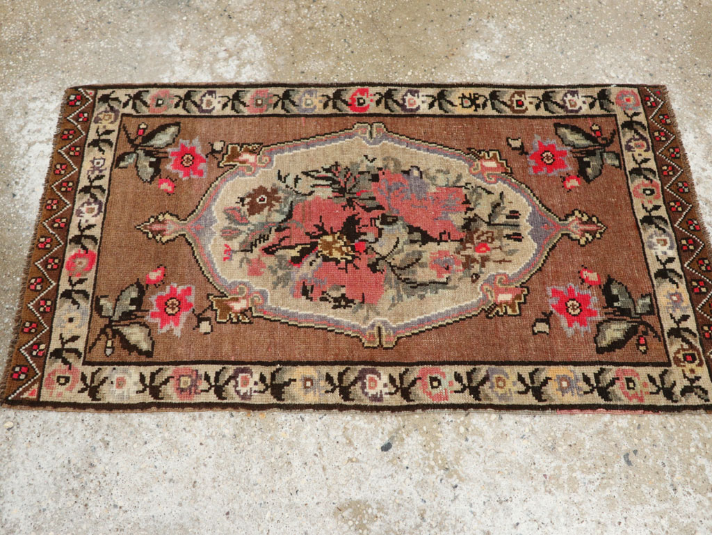 Vintage Turkish Anatolian Throw Rug, No.33456 - Gss