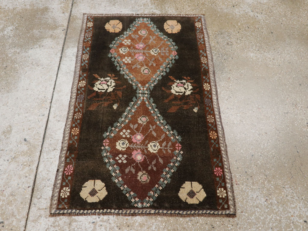 Vintage Turkish Anatolian Throw Rug, No.33457 - Gss