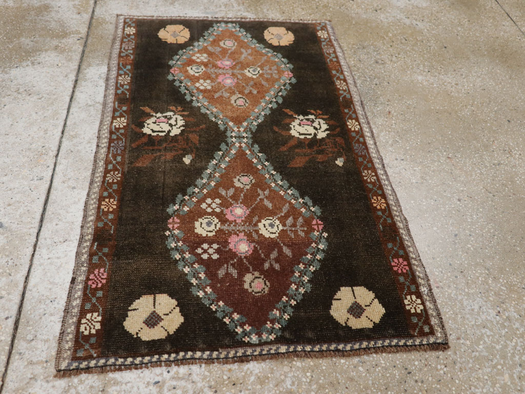 Vintage Turkish Anatolian Throw Rug, No.33457 - Gss