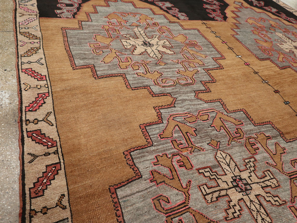 Vintage Turkish Anatolian Room Size Carpet, No.33462 - Gss