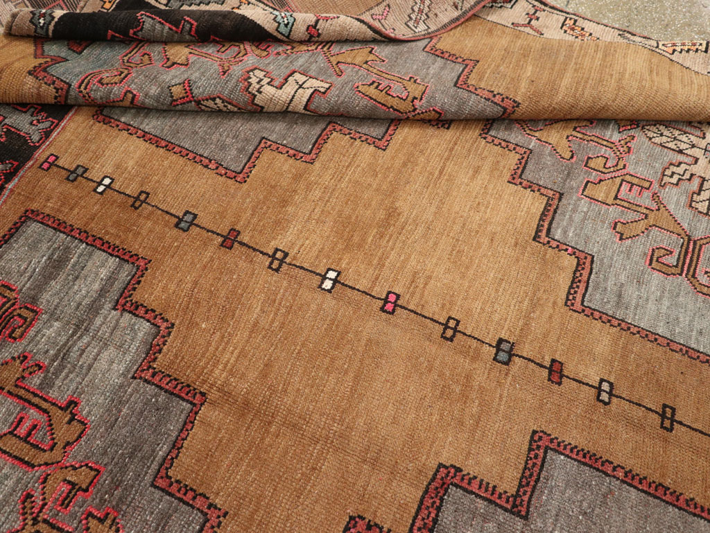 Vintage Turkish Anatolian Room Size Carpet, No.33462 - Gss