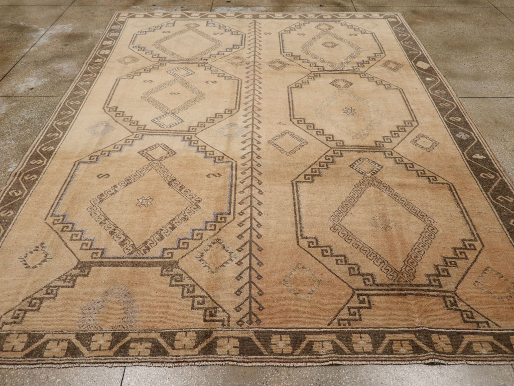 Vintage Turkish Anatolian Room Size Carpet, No.33464 - Gss