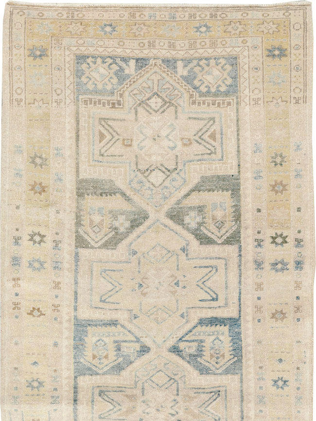 Vintage Persian Heriz Runner, No.33471 - Gss