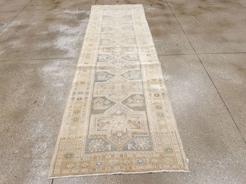 Vintage Persian Heriz Runner, No.33471 - Gss