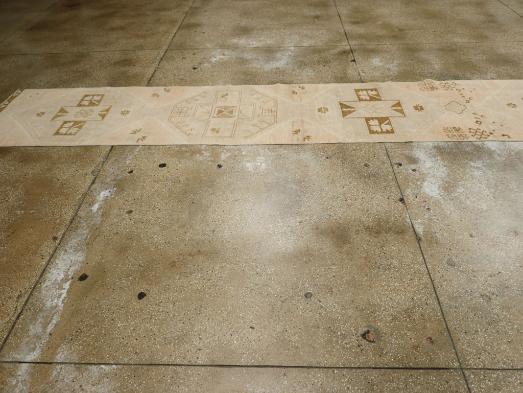 Vintage Turkish Anatolian Long Runner, No.33475 - Gss