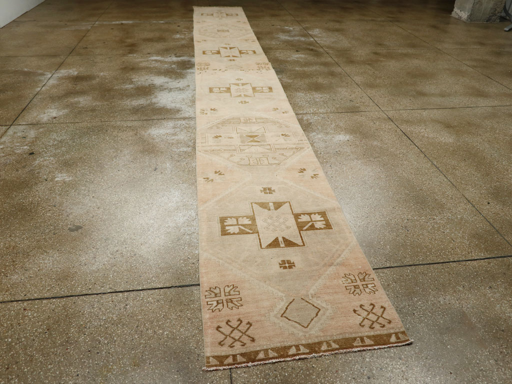 Vintage Turkish Anatolian Long Runner, No.33475 - Gss