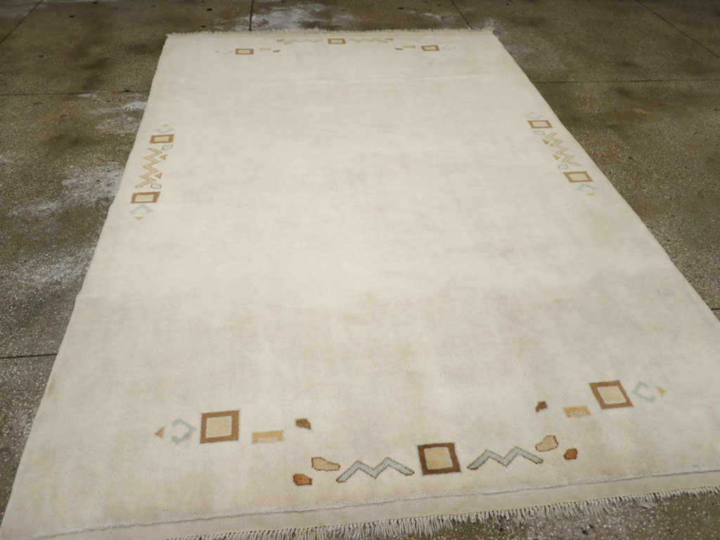 Modern Turkish Accent Rug, No.33482 - Gss