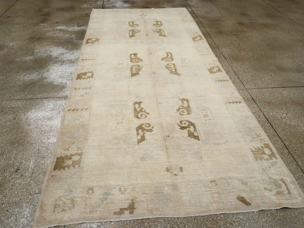 Vintage Turkish Anatolian Wide Gallery Runner, No.33484 - Gss