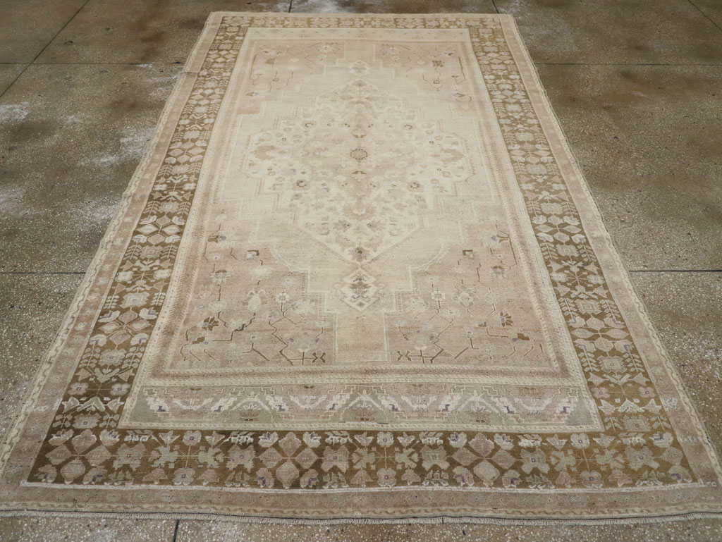 Vintage Turkish Anatolian Gallery Carpet, No.33485 - Gss