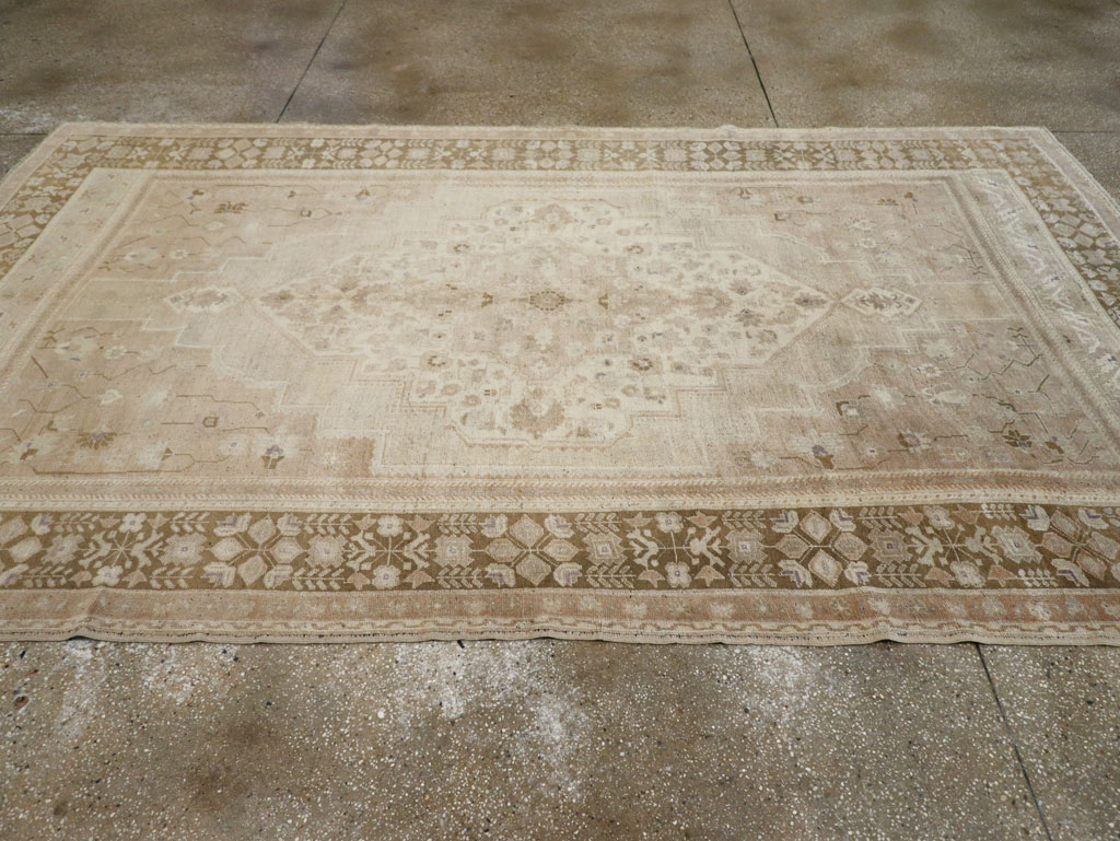 Vintage Turkish Anatolian Gallery Carpet, No.33485 - Gss