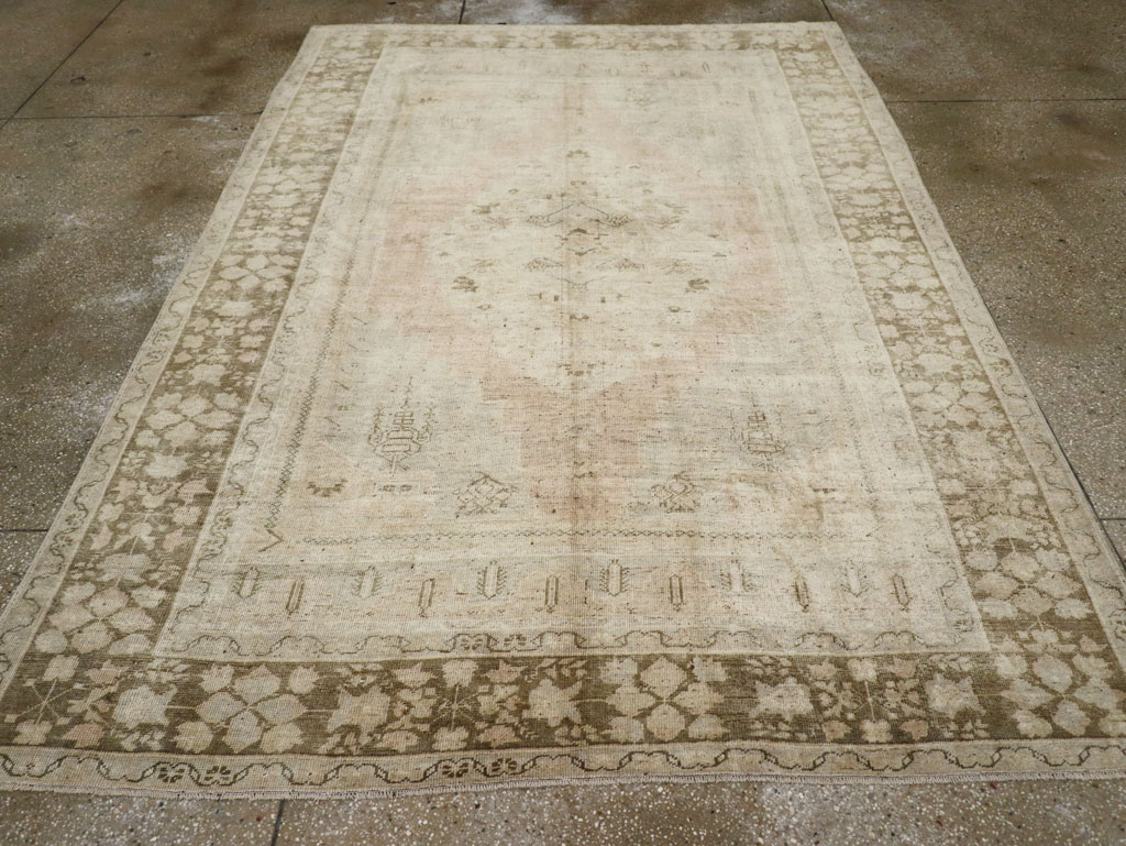 Vintage Turkish Anatolian Accent Rug, No.33487 - Gss