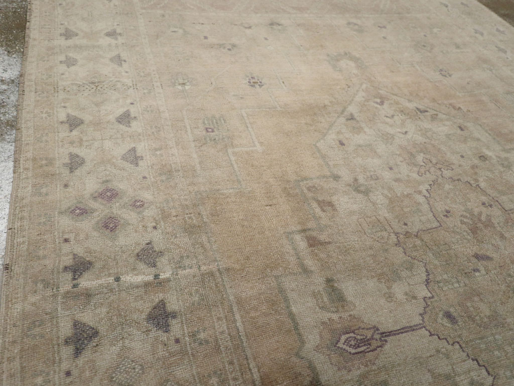 Vintage Turkish Anatolian Accent Carpet, No.33490 - Gss