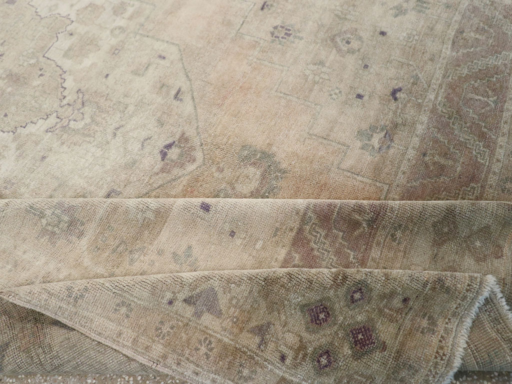 Vintage Turkish Anatolian Accent Carpet, No.33490 - Gss